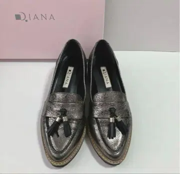 DIANA 실버 태슬 로퍼 21.5cm
