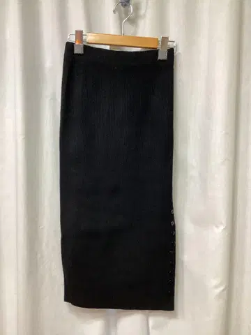 최종 가격 인하 새상품급 디저트 로즈 니트 스커트 1