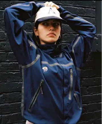 MOUNTAIN HARDWEAR conduit softshell