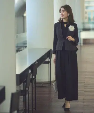 루이르에 노카라 자켓 & 올인원 수트 2종 셋업 팬츠