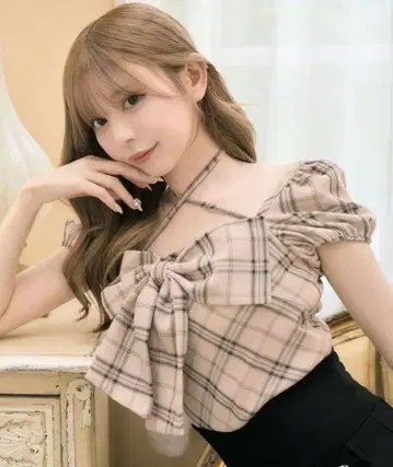 미셸 마카롱 빅 리본 블라우스 베이지