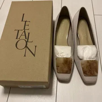 LE TALON 베이지 스퀘어토 펌프스