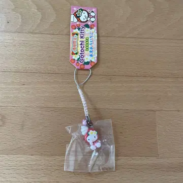 후쿠오카 한정판 아마오 딸기 휘핑 크림 Gotouchi Kitty
