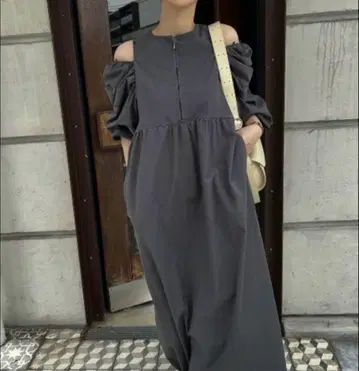 오픈 숄더 원피스