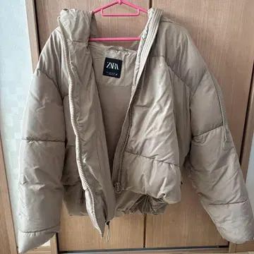ZARA 베이지 후드 부착 다운 자켓 L