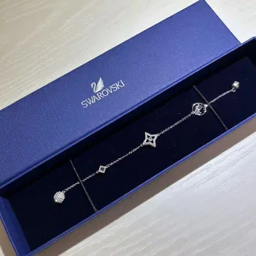 Swarovski 크리스탈 팔찌