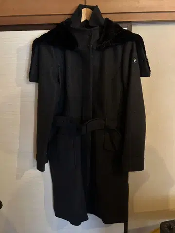 Victorinox 벨트 포함 롱 코트