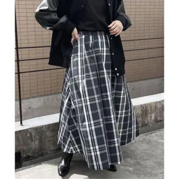 스픽 앤 스팬 헤비 타프타 턱 볼륨 스커트 체크
