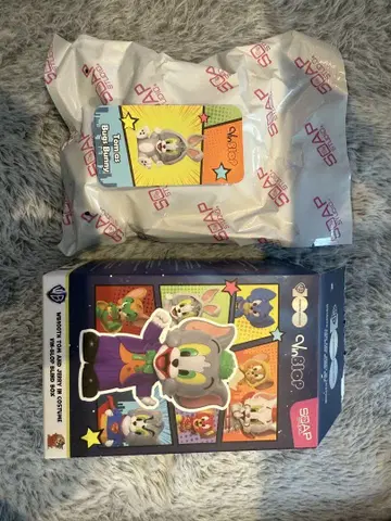 WB100th Tom and Jerry in Costume