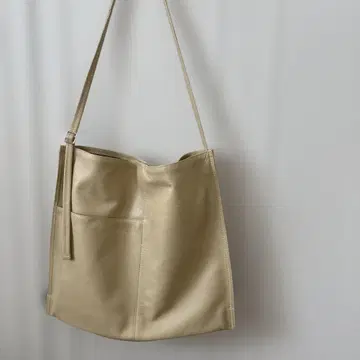 ear PAPILLONNER 빳빳한 원 핸들 백 베이지