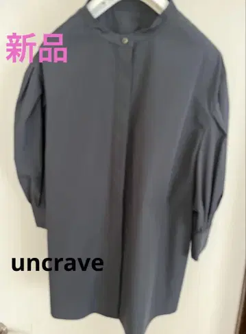 [새상품] uncrave 파인 브로드 블라우스 5부 소매 네이비 2