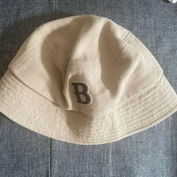 베이지 버킷햇 B 자수