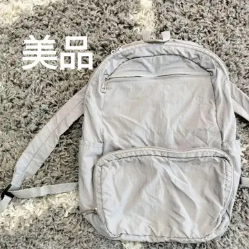 경량 그레이 심플한 디자인 백팩