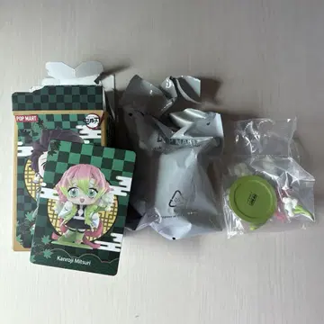 POPMART 팝마트 귀멸의 칼날 생일꽃 시리즈 칸로지 미츠리
