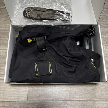 새상품 다이와 타이트핏 솔트 가슴장화 SW-4502R-T M사이즈