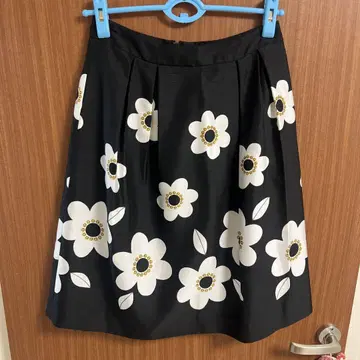 M'S GRACY 플리츠 스커트 size 40 블랙 일본제 used
