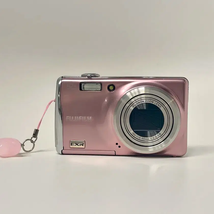 FUJI FILM | 후지필름 Fuji Film FinePix F70EXR Pink (Illit Digital