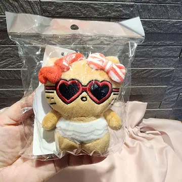 Lovetoxic 일광화상 키티 참 러브톡시 HELLO KITTY