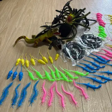 공룡과 판타지 캐릭터 피규어 세트