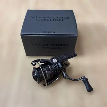 시마노 24  C2500S