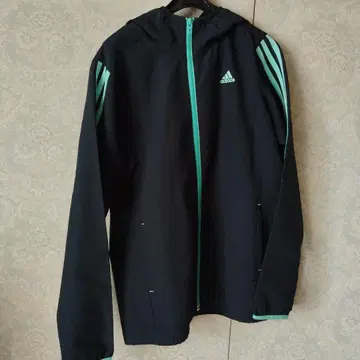 아디다스 윈드 브레이커