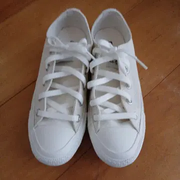 Converse 올스타 화이트 스니커즈