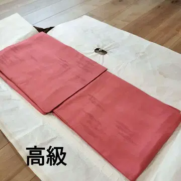 새상품급 짙은 핑크 실크 코몬 기모노
