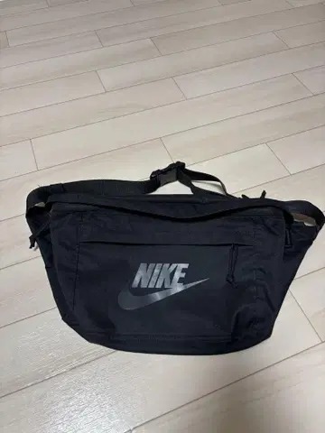 NIKE 백