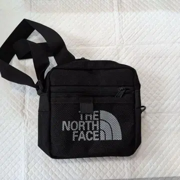 THE NORTH FACE 블랙 숄더백