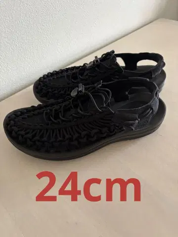 KEEN 유니크 블랙 24cm