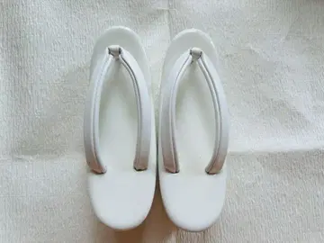아름다운 에나멜 3단 포멀 조리 화이트