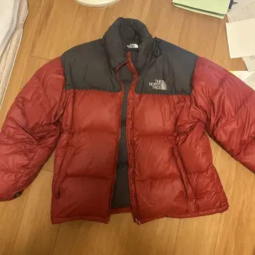 THE NORTH FACE 빨간색 눕시 다운 자켓