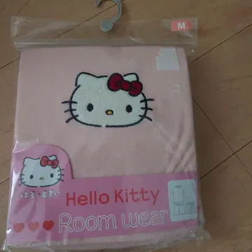 Hello Kitty 룸웨어 M 사이즈