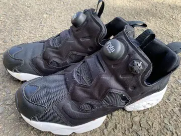 새상품급 Reebok 인스타펌프 퓨리 블랙 23.5
