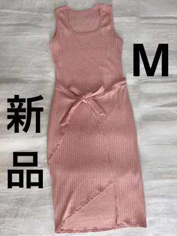 새상품 M 핑크 허리 리본 포함 슬리브리스 미디 원피스