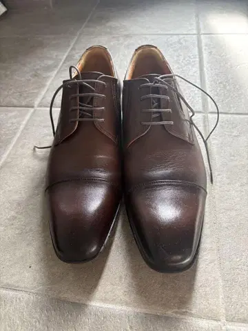 CROWDED CLOSET 브라운 가죽 신발