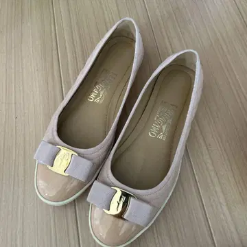Ferragamo 플랫슈즈 리본 포함 6 1/2M