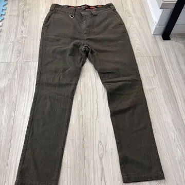 BEEMS Dickies 32인치