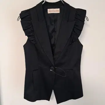 MANIANIENNA 마니아니엔나 프릴 블랙 베스트
