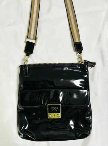 안야 힌드마치 카카 핸즈프리 숄더