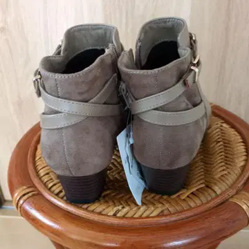 미사용 새상품 숏부츠, 23.5cm
