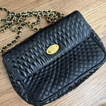 BALLY 퀼팅 숄더백