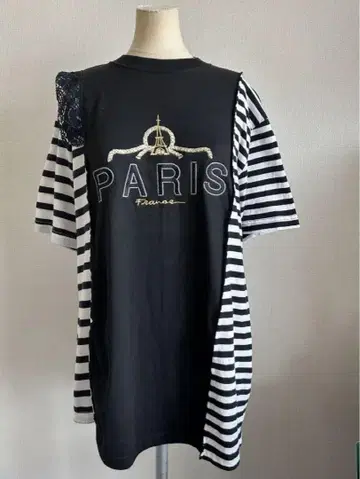 PARIS 자수 모노톤 리메이크T셔츠