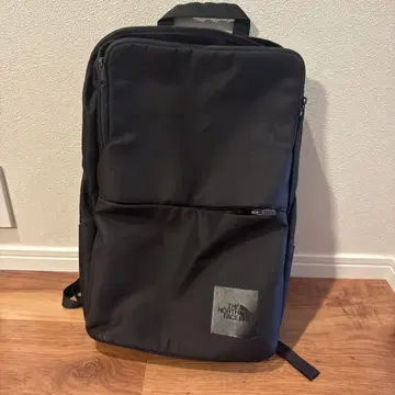 THE NORTH FACE 셔틀 백 슬림