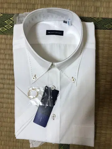 화이트 스트라이프 와이셔츠