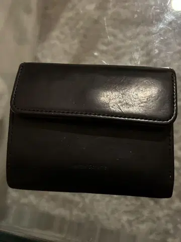 hender scheme 베로우즈 지갑