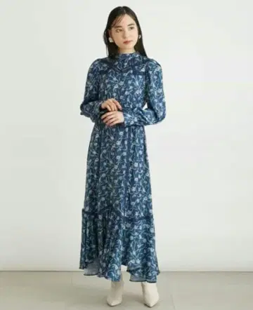 릴리 브라운 꽃무늬 라인 원피스