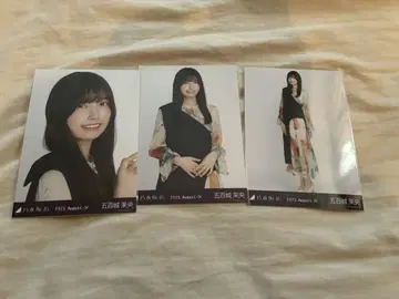 노기자카 브로마이드 비대칭 이오키 마오 컴프