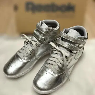 Reebok CLASSIC F/S HI 메탈릭 실버 24.5cm 새상품급