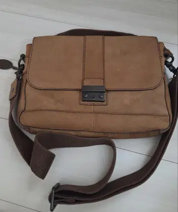 FOSSIL 숄더백 가죽 브라운